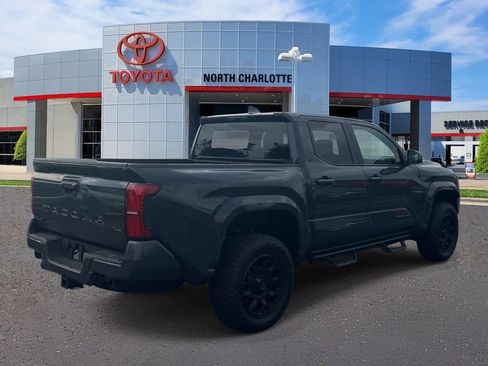 Used 2026 Toyota Tacoma SR5 AWD/4WD image 8