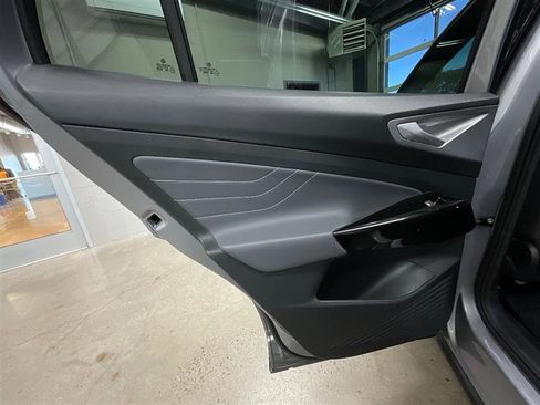 Used 2024 Volkswagen ID.4 Pro S image 18