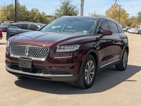 Used 2023 Lincoln Nautilus Standard w/ Premium Package image 7