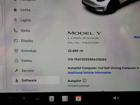 Used 2024 Tesla Model Y Long Range image 13