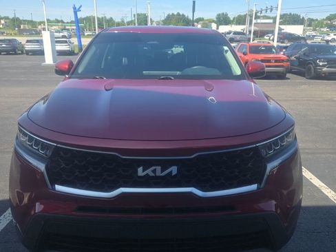 Used 2022 Kia Sorento LX AWD/4WD image 3