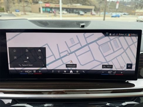 Used 2025 BMW X7 xDrive40i w/ M Sport Package image 21