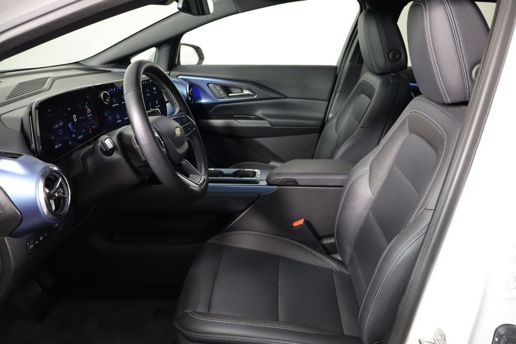 Used 2024 Chevrolet Equinox EV LT w/ LPO, Active Package FWD image 14