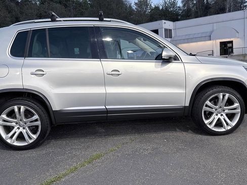 Used 2013 Volkswagen Tiguan SEL FWD image 8