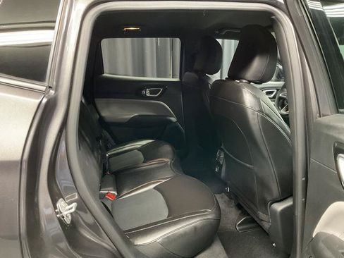Used 2023 Jeep Compass Limited AWD/4WD image 10