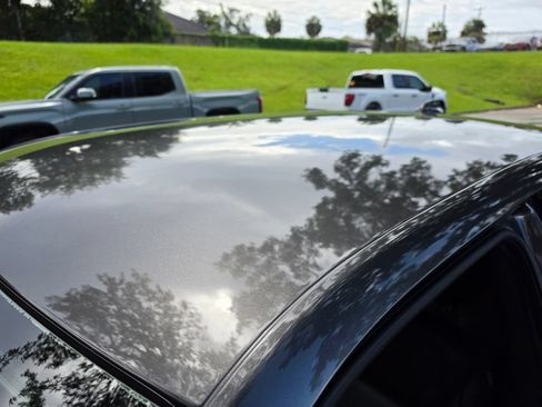 Used 2022 Chrysler 300 Touring L RWD image 7