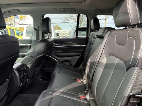 Used 2022 Jeep Grand Cherokee Limited 4xe AWD/4WD image 10
