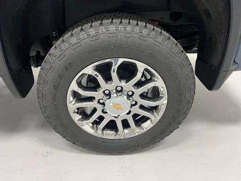 New 2026 Chevrolet Silverado 2500 LTZ w/ LTZ Premium Package AWD/4WD image 5