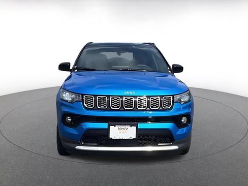 Used 2025 Jeep Compass Limited AWD/4WD image 4