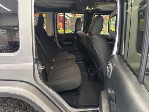 Used 2021 Jeep Wrangler Unlimited Rubicon AWD/4WD image 49