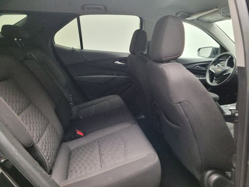 Used 2018 Chevrolet Equinox LT FWD image 19