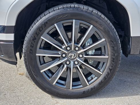 Used 2025 Lexus GX 550 w/ Accessory Package (2T) AWD/4WD image 10
