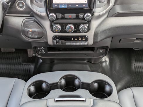 New 2026 RAM 2500 Tradesman AWD/4WD image 18