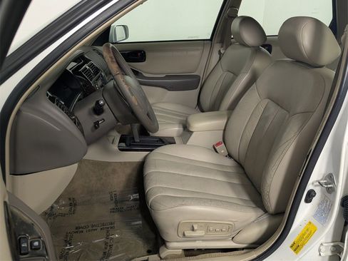 Used 1999 Toyota Avalon XL image 12