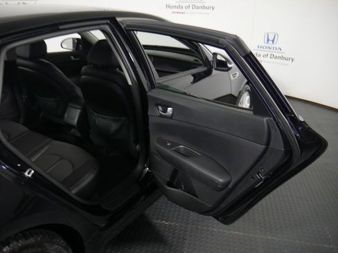 Used 2018 Kia Optima S image 8