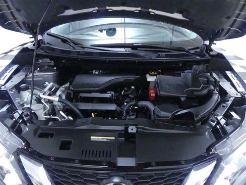 Used 2022 Nissan Rogue Sport SL image 25