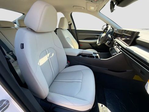 New 2026 Hyundai Sonata SEL FWD image 28