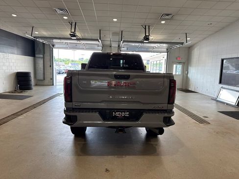 Used 2024 GMC Sierra 2500 AT4 w/ AT4 Premium Plus Package AWD/4WD image 6