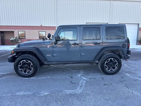 Used 2013 Jeep Wrangler Unlimited Rubicon image 19