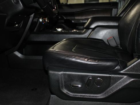 Used 2019 Ford Expedition Max Limited w/ Equipment Group 301A RWD image 33