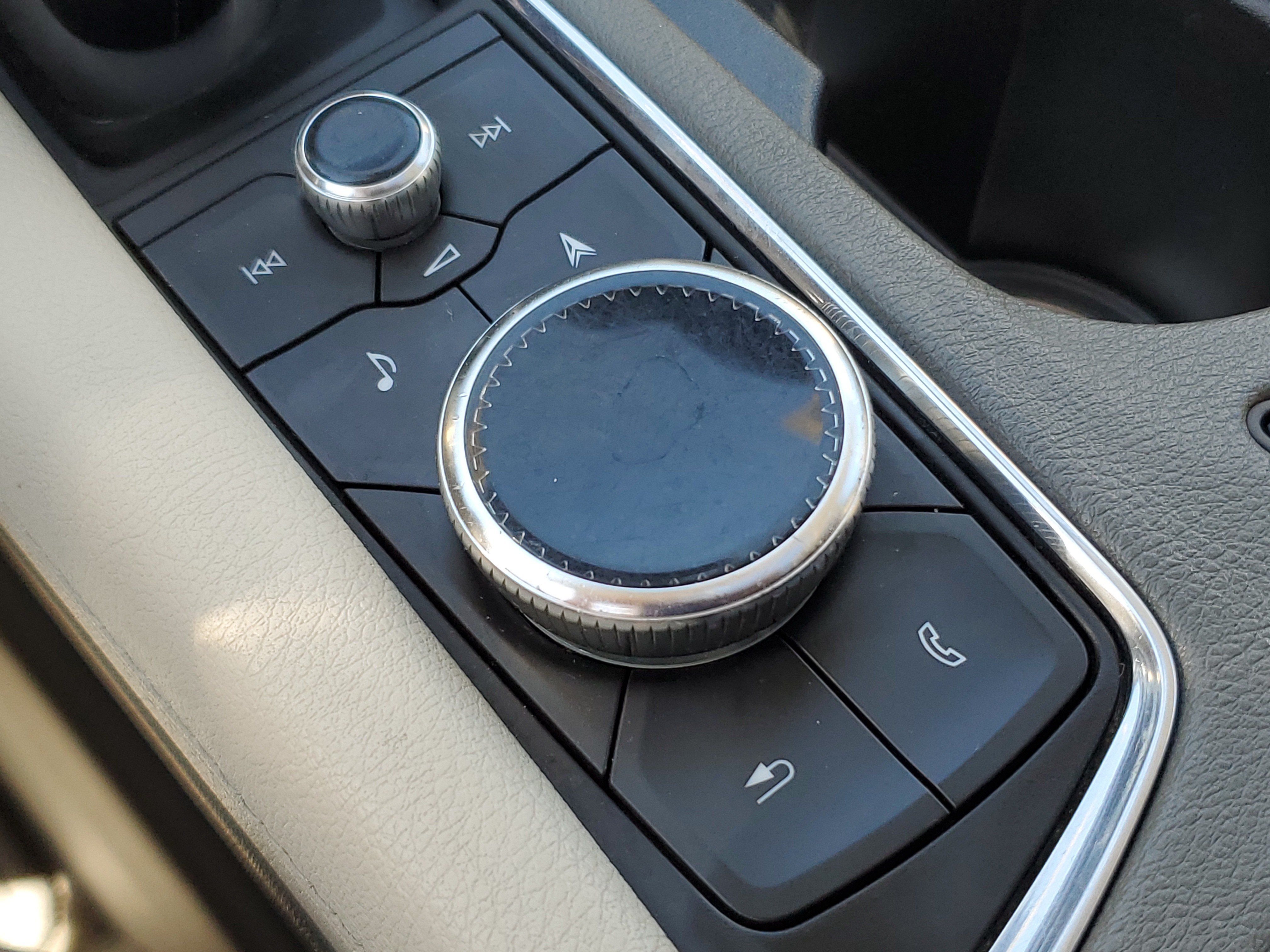Used 2021 Cadillac XT6 Premium Luxury FWD image 31
