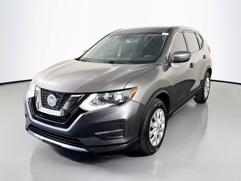 Used 2019 Nissan Rogue S FWD image 4