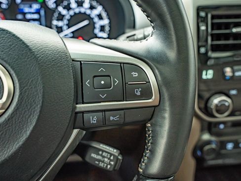 Used 2023 Lexus GX 460 Premium w/ Accessory Package AWD/4WD image 22