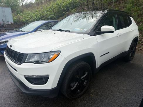 Certified 2019 Jeep Compass Latitude AWD/4WD image 1