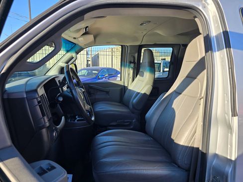 Used 2016 Chevrolet Express 2500 LS image 23