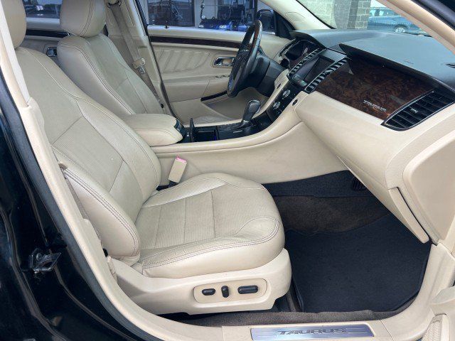 Used 2014 Ford Taurus Limited FWD image 19