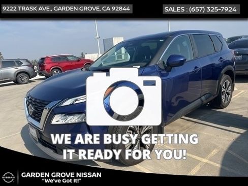 Certified 2023 Nissan Rogue SV image 1