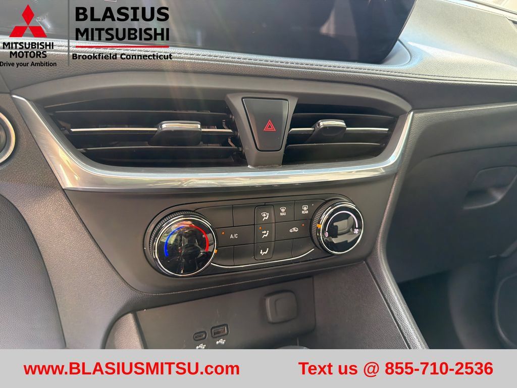 Used 2024 Buick Encore GX Preferred FWD image 22