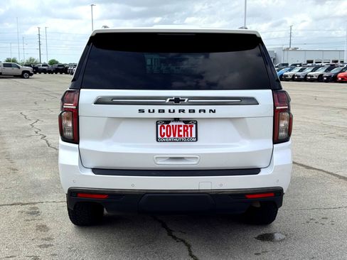 Used 2022 Chevrolet Suburban Z71 w/ Luxury Package image 7