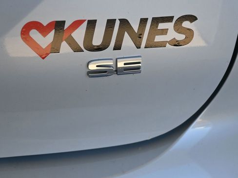 Used 2024 Mitsubishi Outlander SE image 21