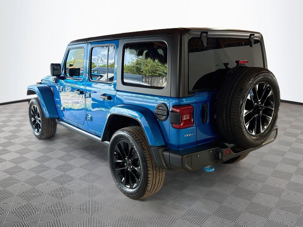Certified 2023 Jeep Wrangler Unlimited Sahara AWD/4WD image 8