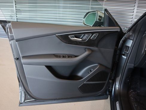 New 2026 Audi Q8 Premium Plus image 30