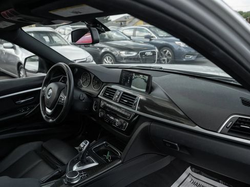 Used 2017 BMW 330i xDrive Sedan w/ Premium Package AWD/4WD image 13