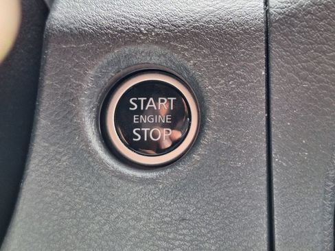 Used 2023 Nissan Frontier SV w/ SV Convenience Package AWD/4WD image 23