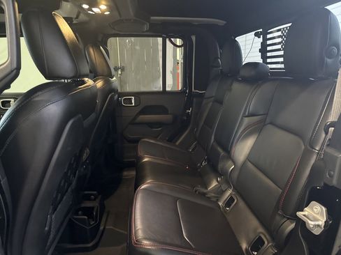 Used 2021 Jeep Gladiator Rubicon image 8