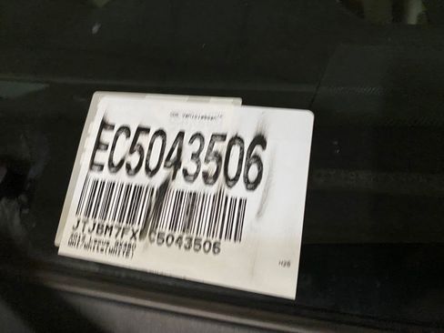 Used 2012 Lexus GX 460 image 9