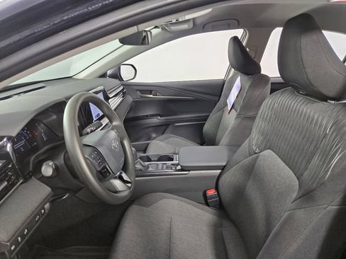 Used 2026 Toyota Camry LE w/ Convenience Package FWD image 14