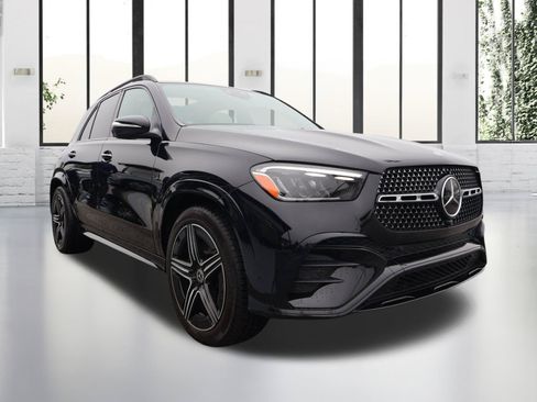 Certified 2025 Mercedes-Benz GLE 450 4MATIC image 7