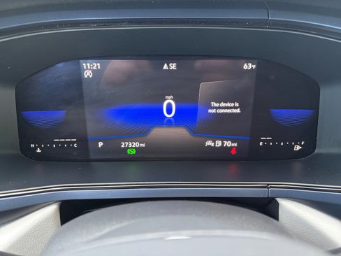 Certified 2023 Volkswagen Taos SE image 17