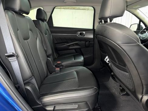 Used 2023 Kia Sorento SX AWD/4WD image 23