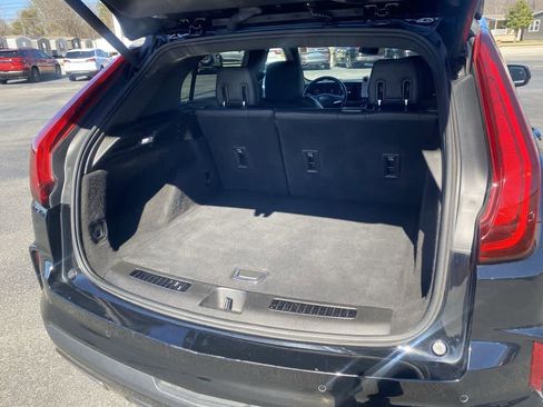 Used 2024 Cadillac XT4 Premium Luxury image 21
