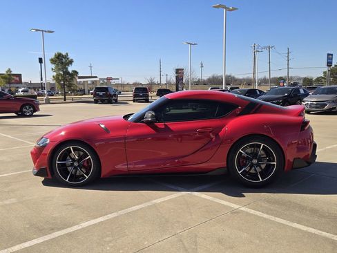 Used 2020 Toyota Supra Premium w/ Driver Assist Package image 4