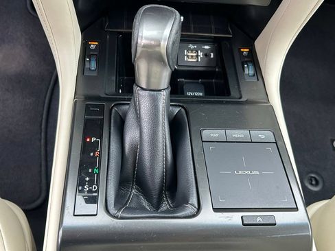 Used 2022 Lexus GX 460 Premium w/ Premium Package AWD/4WD image 33