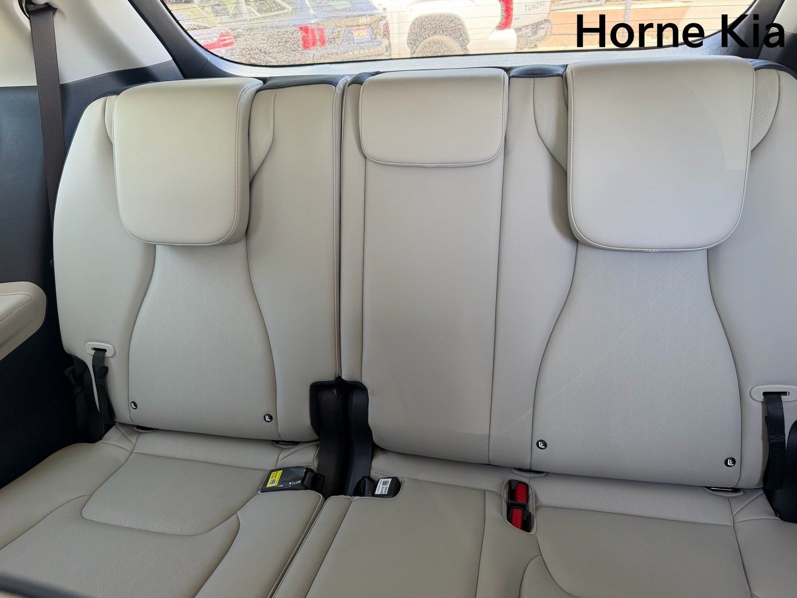 New 2026 Kia Carnival EX FWD image 21
