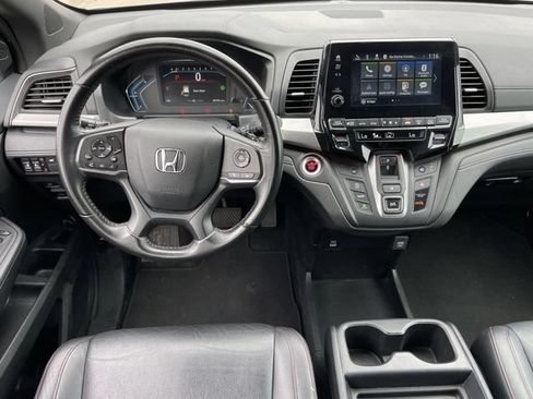 Used 2024 Honda Odyssey Sport image 11