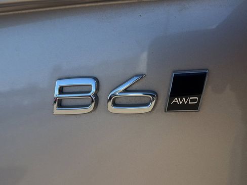 Used 2023 Volvo XC90 B6 Plus w/ Protection Package image 48